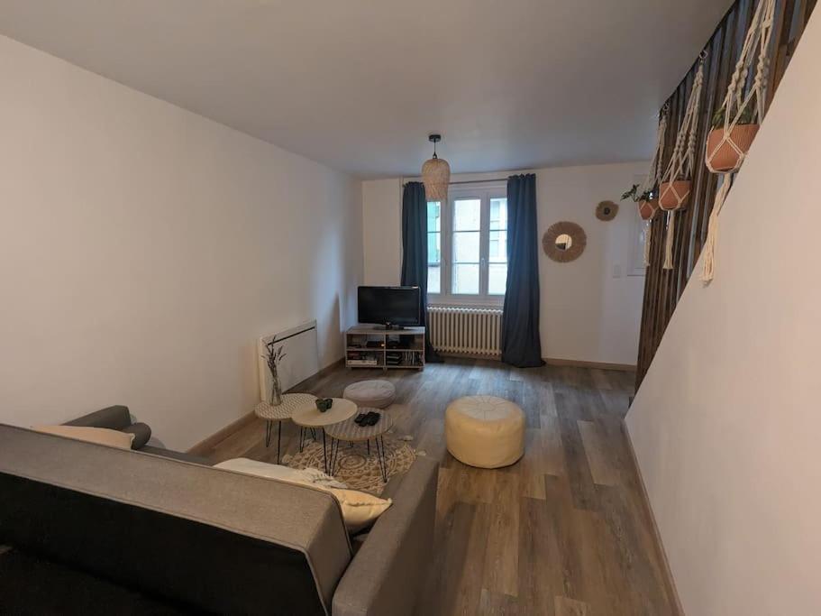 Marmoza - Maison Plein Coeur De Village Saint-Geniez-dʼOlt Eksteriør billede